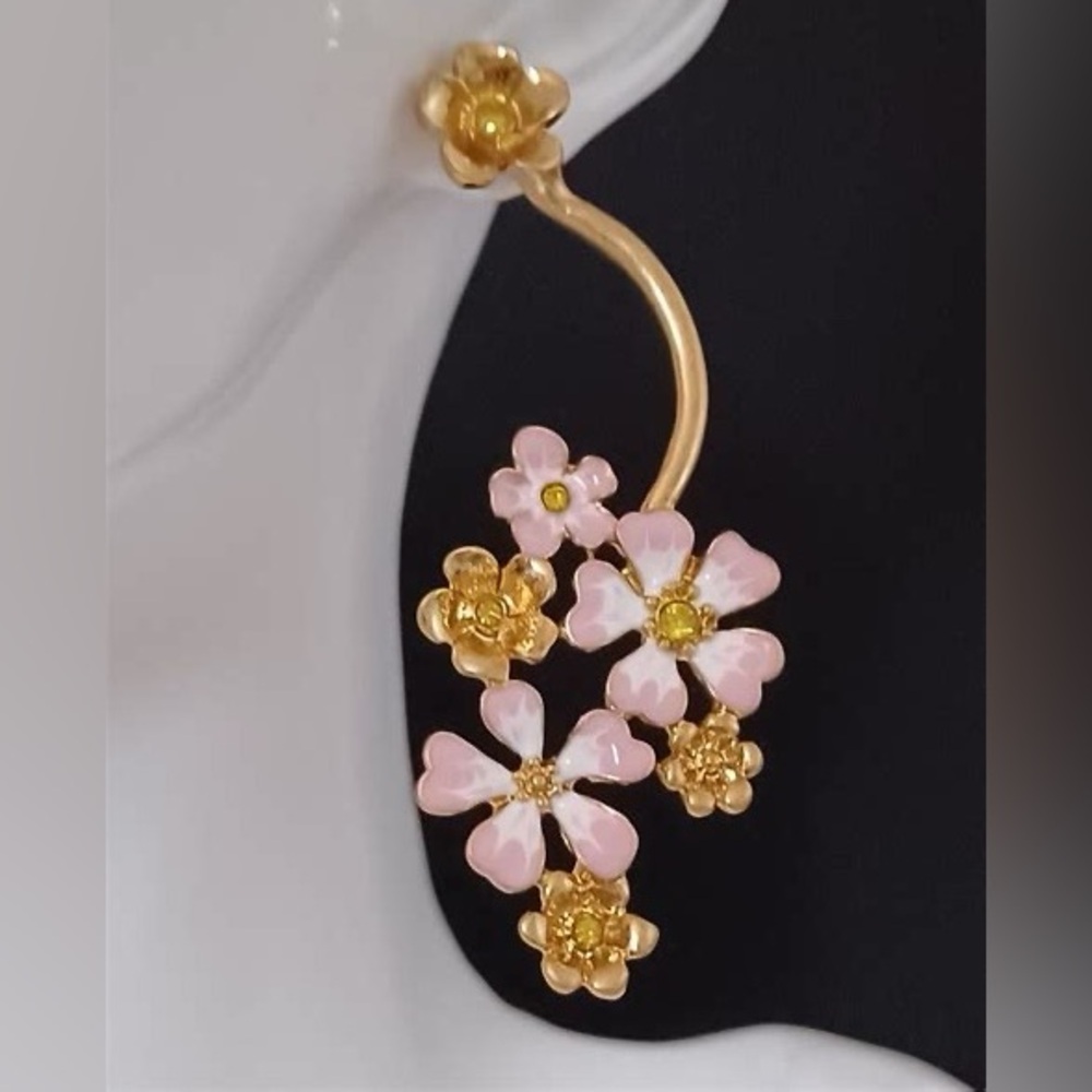 OSCAR DE LA RENTA • Flower Cluster Earrings Pink Enamel Gold Post drop - Picture 9 of 10